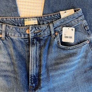 NWT High rise slim straight leg Free People jeans size 32